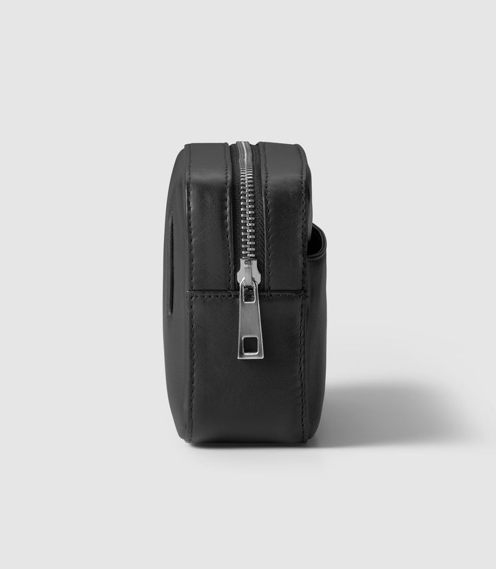 Bauchtasche Leder PALLAS Midnight Black aus echtem Leder von PURE Leather Studio | PURE Leather Studio