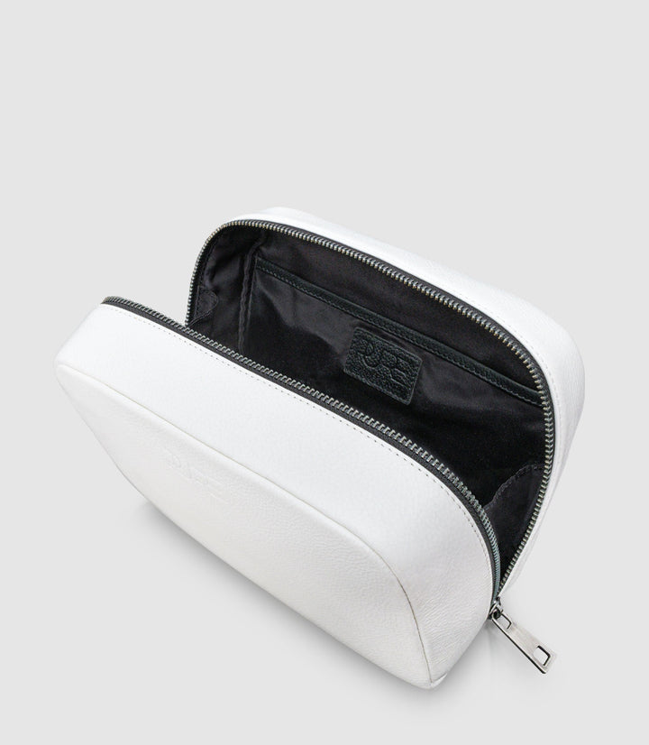 Kosmetiktasche Leder MIRA Ivory White aus echtem Leder von PURE Leather Studio | PURE Leather Studio