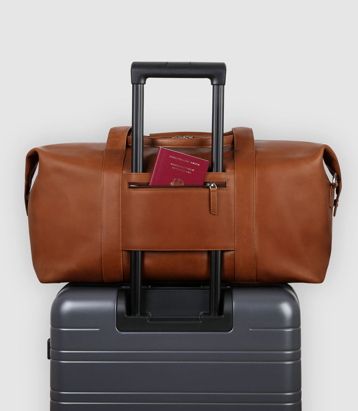 Reisetasche Leder ELNATH Cognac aus echtem Leder von PURE Leather Studio | PURE Leather Studio