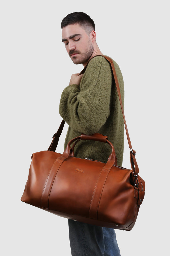 Reisetasche Leder ELNATH Cognac aus echtem Leder von PURE Leather Studio | PURE Leather Studio