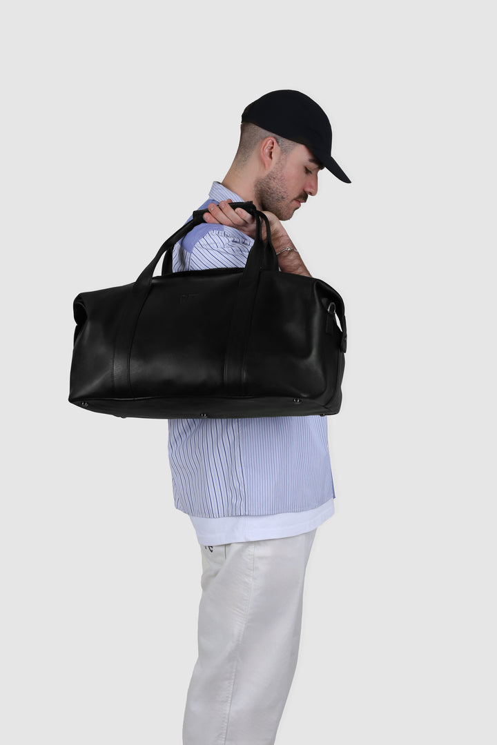 Reisetasche Leder ELNATH Midnight Black aus echtem Leder von PURE Leather Studio | PURE Leather Studio