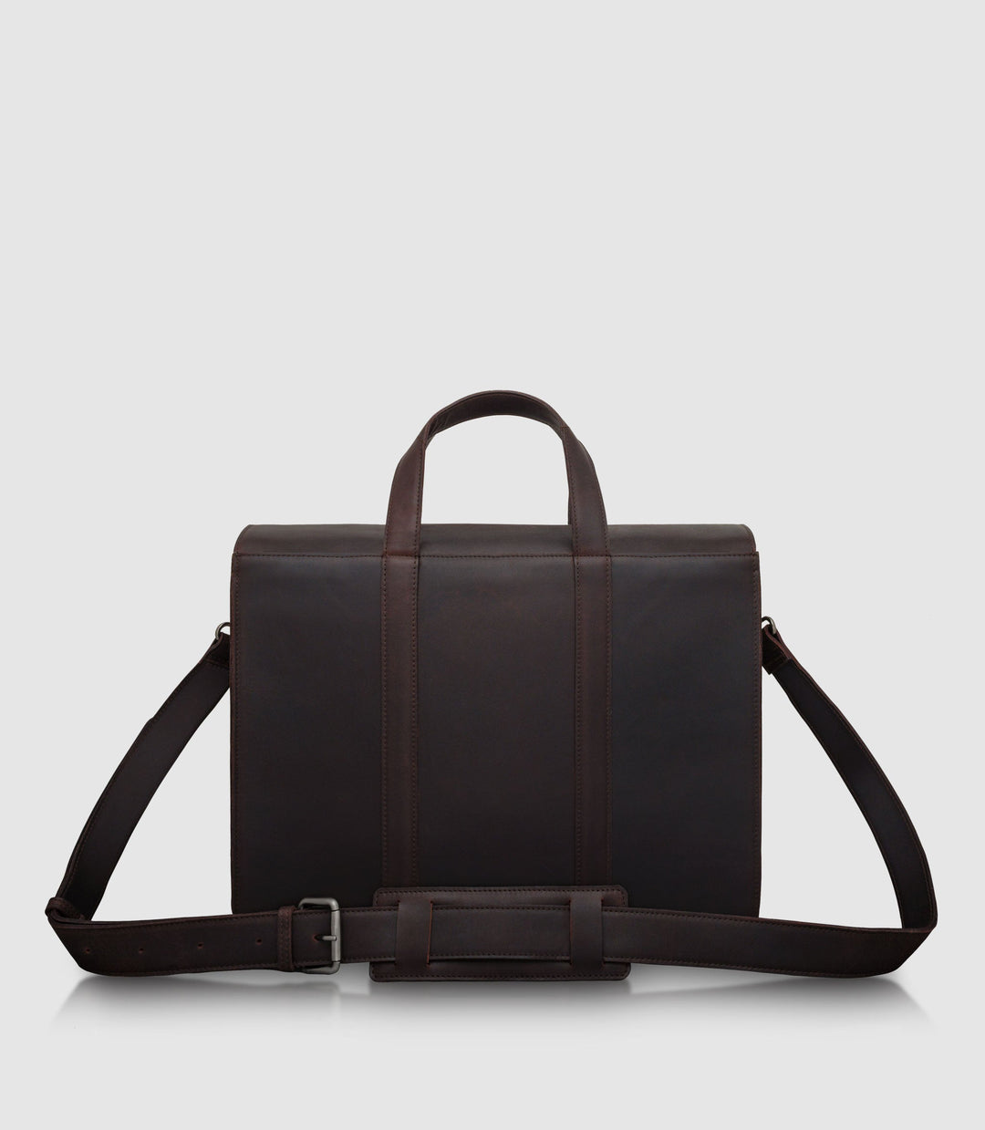 Aktentasche Leder LESATH Chocolate aus echtem Leder von PURE Leather Studio | PURE Leather Studio