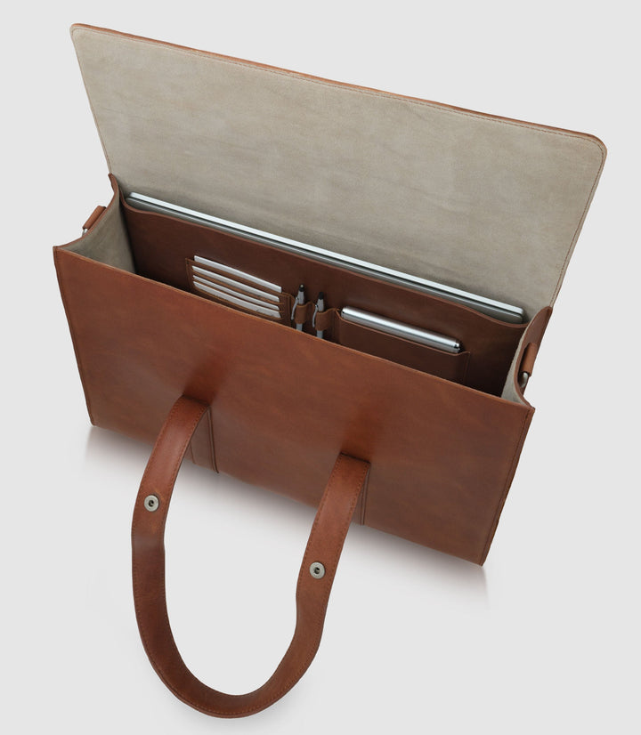 Aktentasche Leder LESATH Cognac aus echtem Leder von PURE Leather Studio | PURE Leather Studio