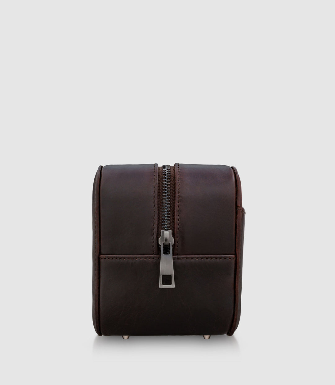 Kulturtasche Leder ATLAS Chocolate aus echtem Leder von PURE Leather Studio | PURE Leather Studio