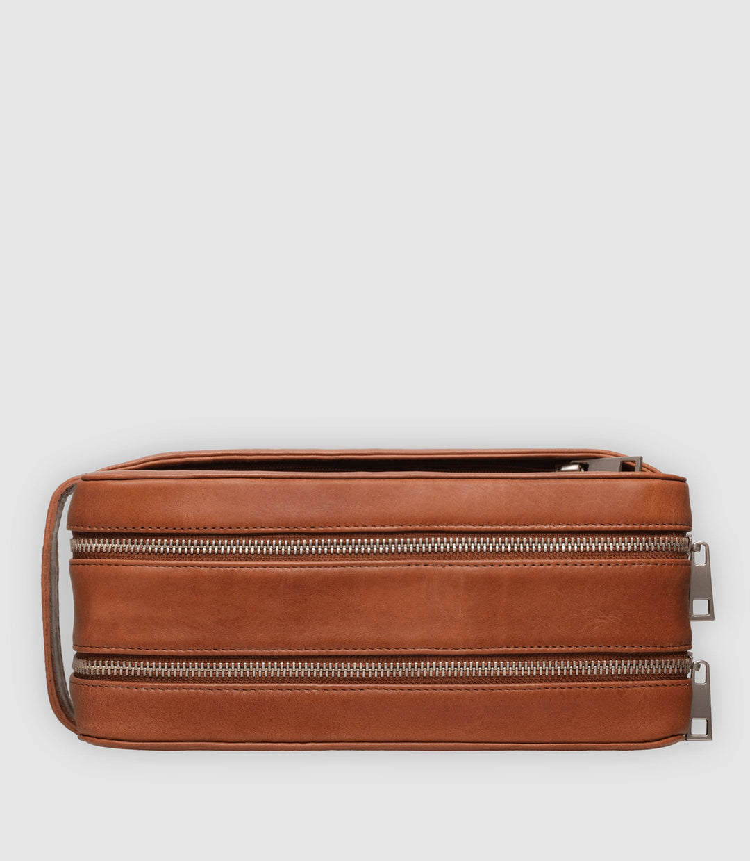 Kulturtasche Leder ATLAS XL Cognac aus echtem Leder von PURE Leather Studio | PURE Leather Studio