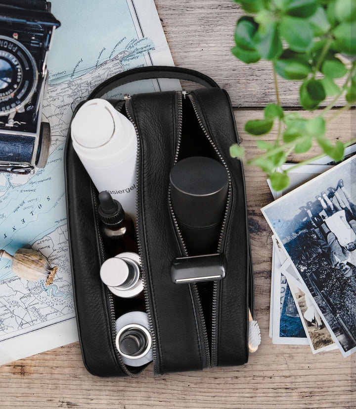 Kulturtasche Leder ATLAS XL Midnight Black aus echtem Leder von PURE Leather Studio | PURE Leather Studio