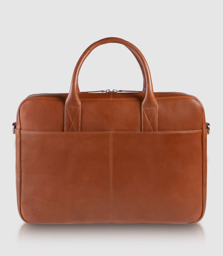 Laptoptasche Leder NAOS Cognac aus echtem Leder von PURE Leather Studio | PURE Leather Studio