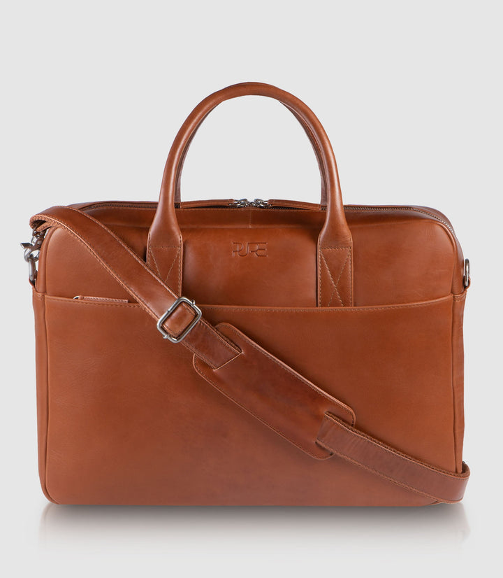 Laptoptasche Leder NAOS Cognac aus echtem Leder von PURE Leather Studio | PURE Leather Studio