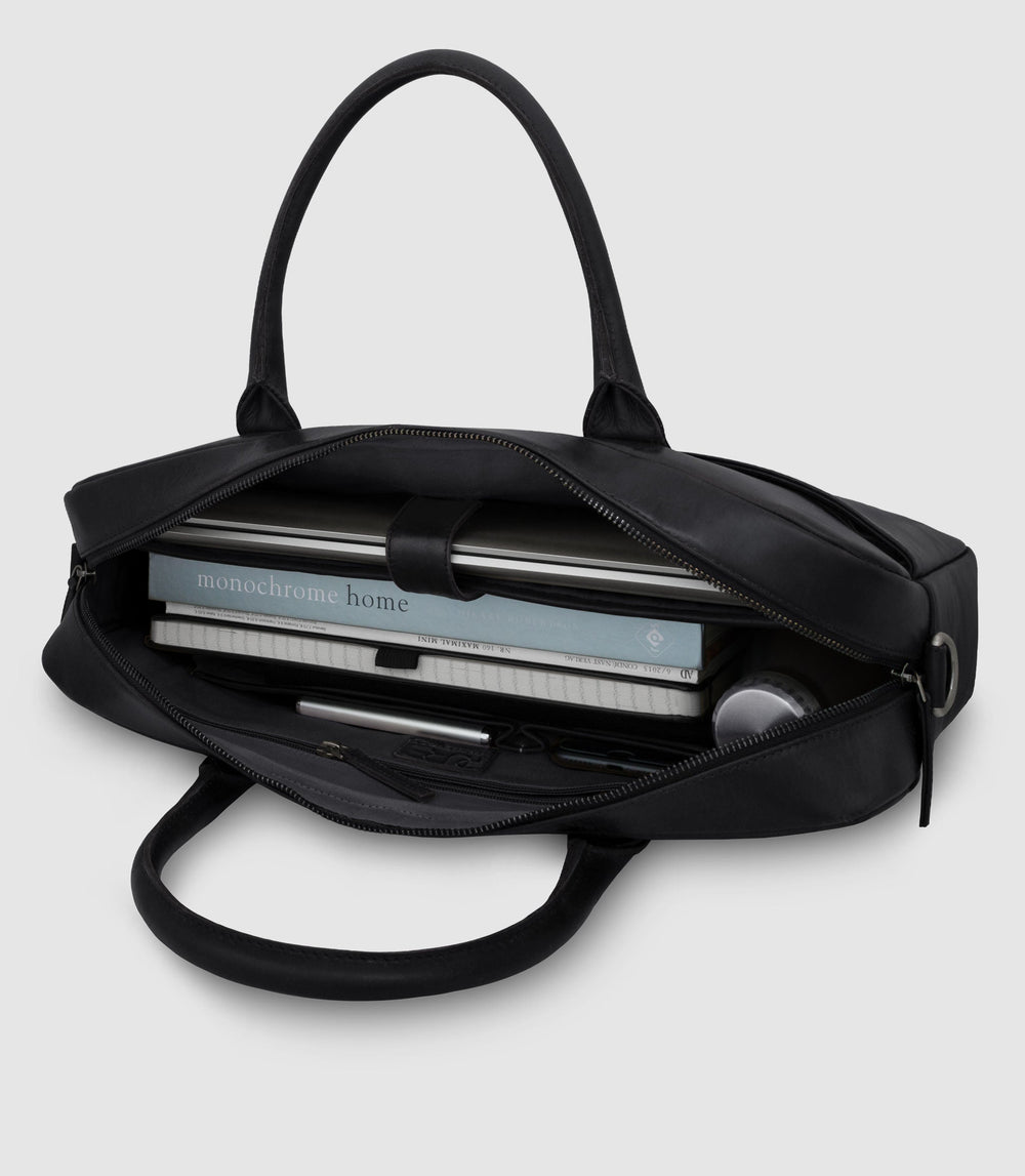 Laptoptasche Leder NAOS Midnight black aus echtem Leder von PURE Leather Studio | PURE Leather Studio