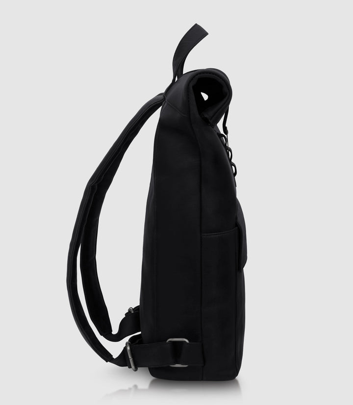 Rolltop Leder Rucksack POLIS Midnight Black aus echtem Leder von PURE Leather Studio | PURE Leather Studio