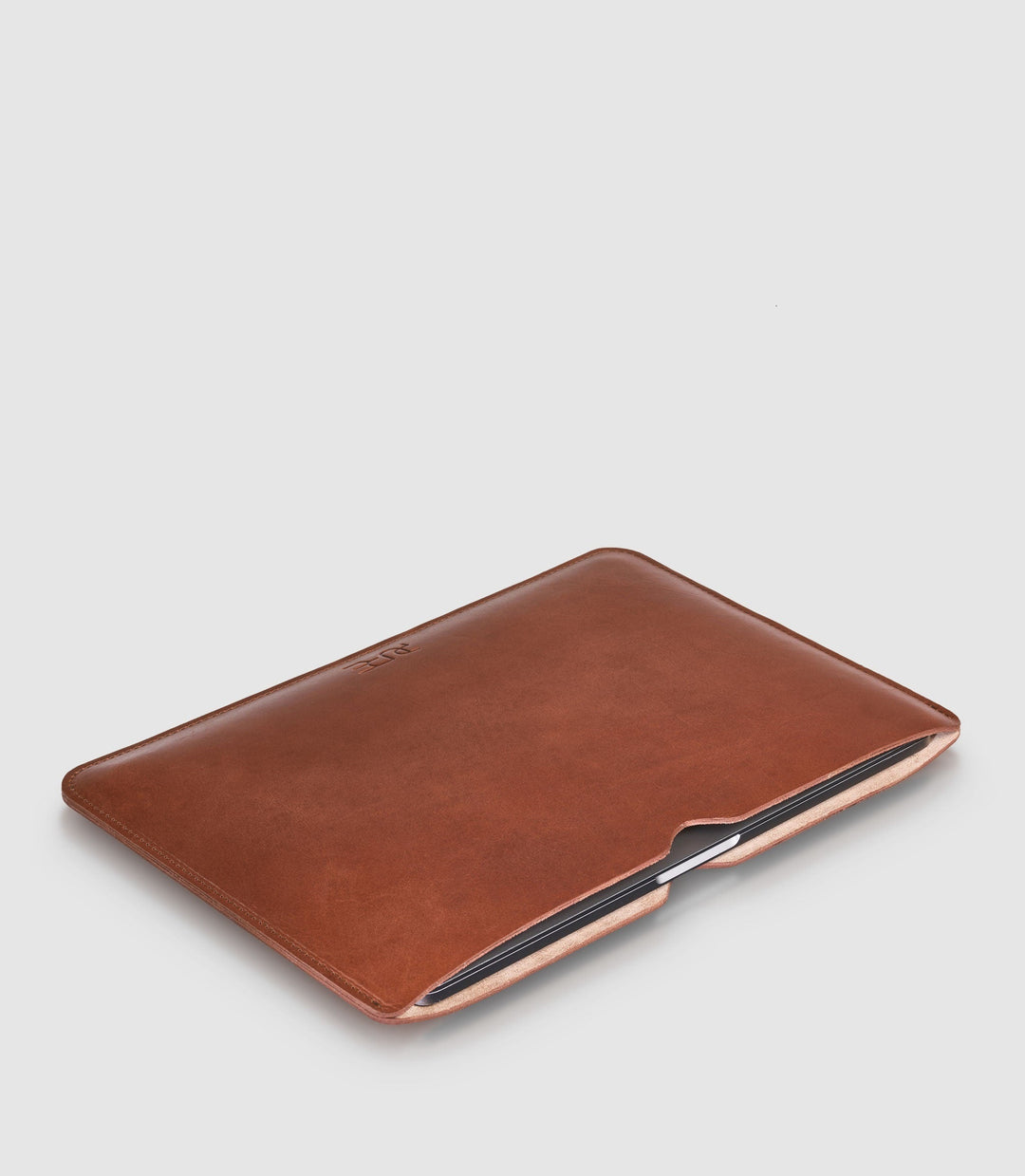 16" MacBook Lederhülle AVIOR Cognac