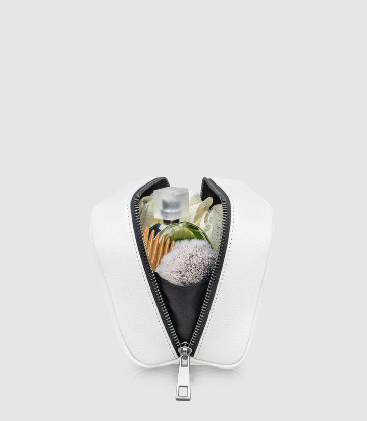 Kosmetiktasche Leder MIRA Ivory White aus echtem Leder von PURE Leather Studio | PURE Leather Studio