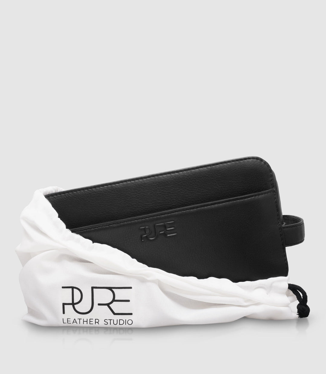 Kulturtasche Leder ATLAS XL Midnight Black aus echtem Leder von PURE Leather Studio | PURE Leather Studio
